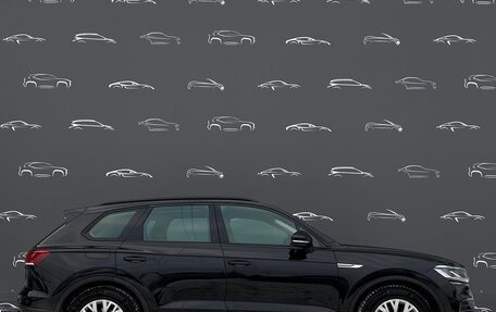 Volkswagen Touareg III, 2018 год, 4 952 800 рублей, 13 фотография