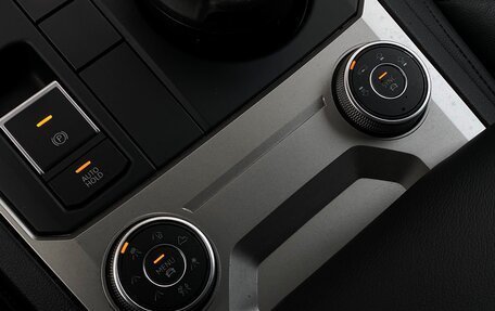 Volkswagen Touareg III, 2018 год, 4 952 800 рублей, 19 фотография