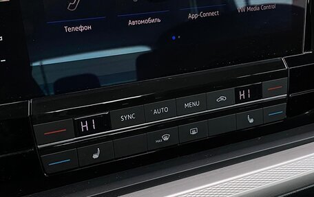 Volkswagen Touareg III, 2018 год, 4 952 800 рублей, 21 фотография