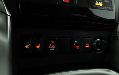 Mitsubishi Pajero Sport III рестайлинг, 2017 год, 2 149 777 рублей, 18 фотография