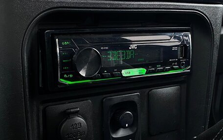 Chevrolet Niva I рестайлинг, 2017 год, 752 800 рублей, 15 фотография