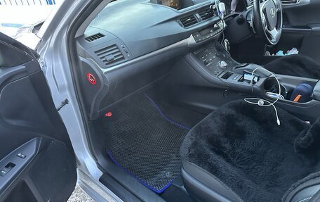 Lexus CT I рестайлинг, 2011 год, 1 400 000 рублей, 19 фотография