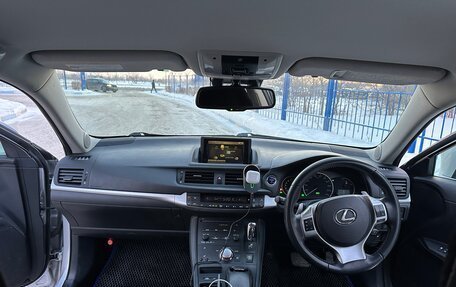 Lexus CT I рестайлинг, 2011 год, 1 400 000 рублей, 29 фотография