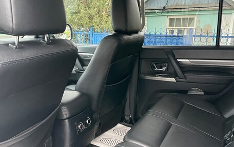 Mitsubishi Pajero IV, 2012 год, 2 370 000 рублей, 11 фотография