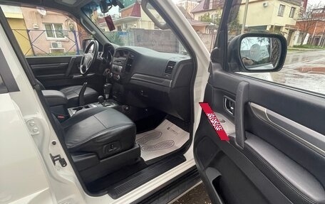Mitsubishi Pajero IV, 2012 год, 2 370 000 рублей, 18 фотография