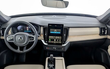 Volvo XC90 II рестайлинг, 2025 год, 9 400 000 рублей, 10 фотография
