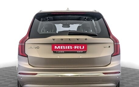 Volvo XC90 II рестайлинг, 2025 год, 9 400 000 рублей, 6 фотография