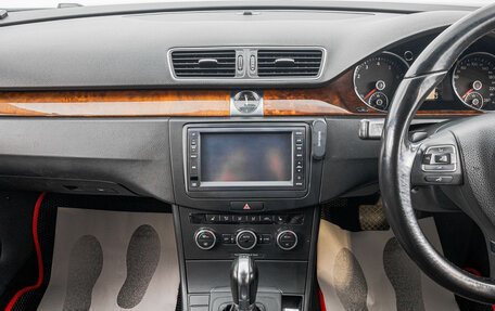 Volkswagen Passat B7, 2012 год, 999 000 рублей, 21 фотография