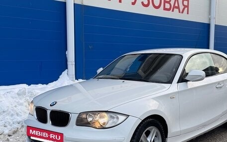 BMW 1 серия, 2010 год, 700 000 рублей, 3 фотография