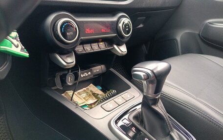 KIA Rio IV, 2020 год, 1 635 000 рублей, 10 фотография