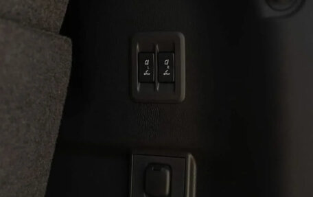 Toyota Land Cruiser Prado, 2025 год, 10 300 000 рублей, 23 фотография