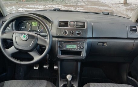 Skoda Fabia II, 2011 год, 420 000 рублей, 5 фотография