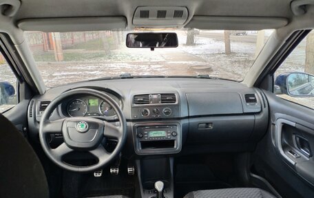 Skoda Fabia II, 2011 год, 420 000 рублей, 4 фотография