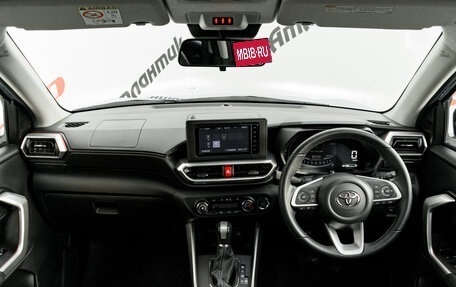 Toyota Raize I, 2019 год, 1 640 000 рублей, 12 фотография