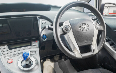 Toyota Prius, 2013 год, 1 149 000 рублей, 15 фотография