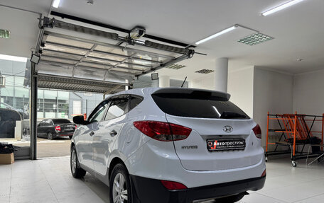 Hyundai ix35 I рестайлинг, 2010 год, 950 000 рублей, 4 фотография