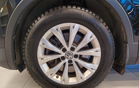 Volkswagen Tiguan II, 2018 год, 2 570 000 рублей, 6 фотография