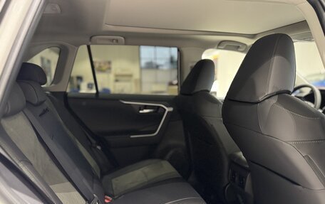 Toyota RAV4, 2025 год, 4 500 000 рублей, 16 фотография