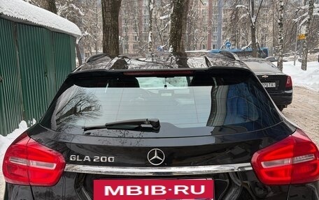 Mercedes-Benz GLA, 2014 год, 1 750 000 рублей, 4 фотография