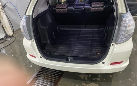 Honda Fit Shuttle I рестайлинг, 2012 год, 1 100 000 рублей, 3 фотография