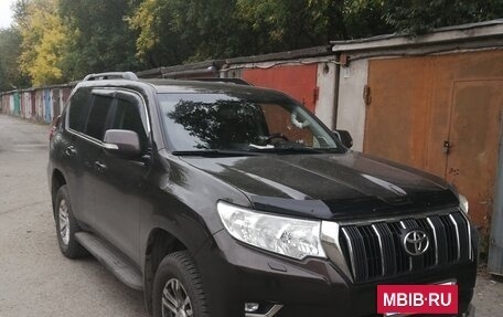 Toyota Land Cruiser Prado 150 рестайлинг 2, 2018 год, 4 550 000 рублей, 7 фотография