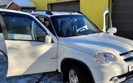 Chevrolet Niva I рестайлинг, 2011 год, 880 000 рублей, 15 фотография