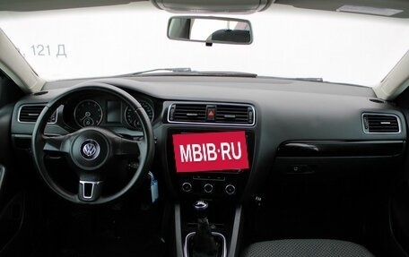 Volkswagen Jetta VI, 2011 год, 829 000 рублей, 8 фотография