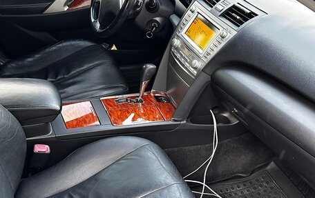 Toyota Camry, 2011 год, 950 000 рублей, 15 фотография