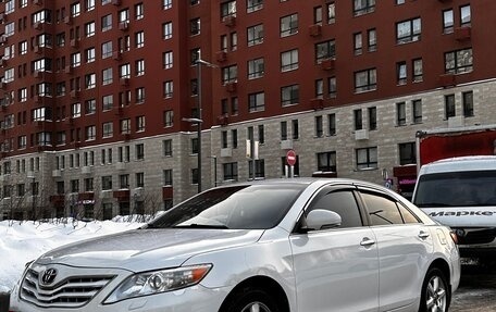 Toyota Camry, 2011 год, 950 000 рублей, 7 фотография