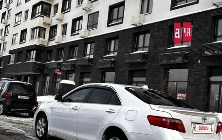 Toyota Camry, 2011 год, 950 000 рублей, 3 фотография