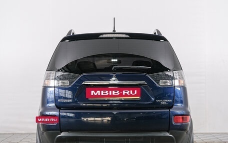 Mitsubishi Outlander III рестайлинг 3, 2011 год, 1 399 000 рублей, 5 фотография