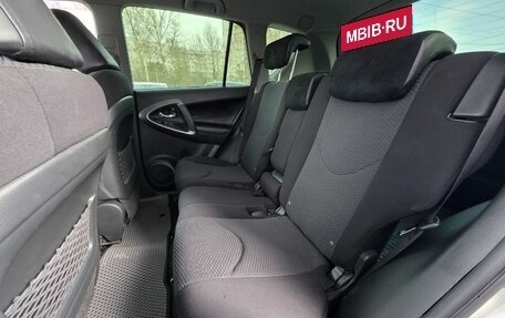 Toyota RAV4, 2011 год, 1 596 000 рублей, 6 фотография