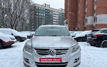 Volkswagen Tiguan I, 2010 год, 650 000 рублей, 2 фотография