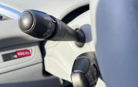 Peugeot 208 II, 2013 год, 800 000 рублей, 32 фотография