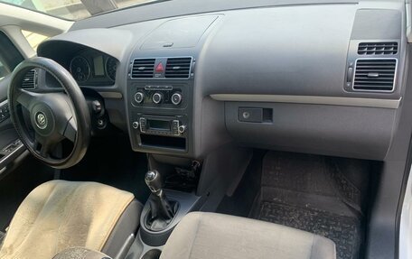 Volkswagen Touran III, 2014 год, 850 000 рублей, 8 фотография