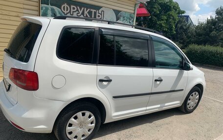 Volkswagen Touran III, 2014 год, 850 000 рублей, 4 фотография