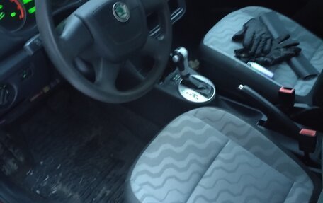 Skoda Fabia II, 2009 год, 550 000 рублей, 9 фотография