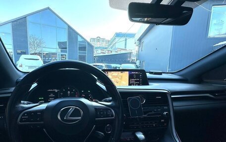 Lexus RX IV рестайлинг, 2018 год, 4 990 000 рублей, 12 фотография