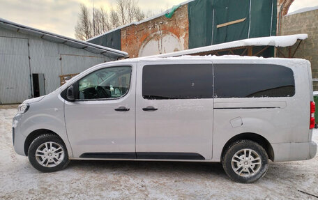 Peugeot Traveller I, 2021 год, 3 299 000 рублей, 4 фотография