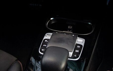 Mercedes-Benz CLA, 2019 год, 3 299 000 рублей, 6 фотография