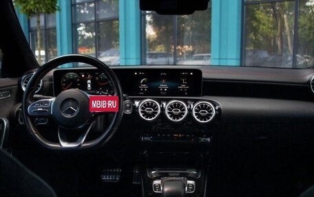 Mercedes-Benz CLA, 2019 год, 3 299 000 рублей, 5 фотография