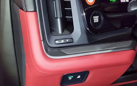 Porsche Cayenne III, 2025 год, 16 155 000 рублей, 14 фотография