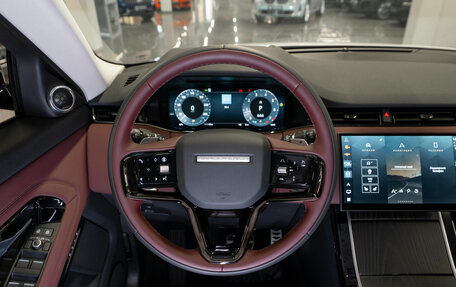 Land Rover Range Rover Evoque II, 2025 год, 6 500 000 рублей, 11 фотография