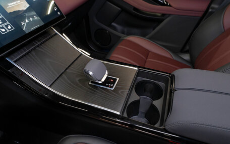 Land Rover Range Rover Evoque II, 2025 год, 6 500 000 рублей, 15 фотография