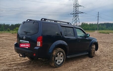 Nissan Pathfinder, 2005 год, 920 000 рублей, 2 фотография