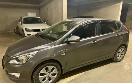 Hyundai Solaris II рестайлинг, 2015 год, 970 000 рублей, 1 фотография