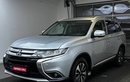 Mitsubishi Outlander III рестайлинг 3, 2018 год, 2 519 000 рублей, 1 фотография