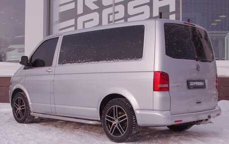 Volkswagen Multivan T5, 2011 год, 2 170 000 рублей, 2 фотография