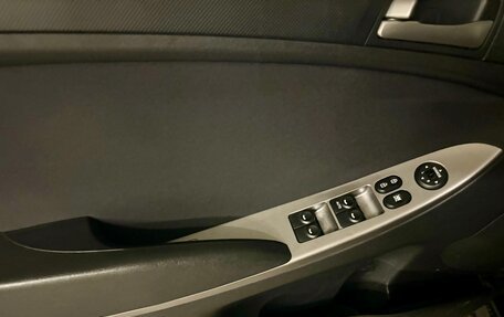 Hyundai Solaris II рестайлинг, 2015 год, 970 000 рублей, 6 фотография