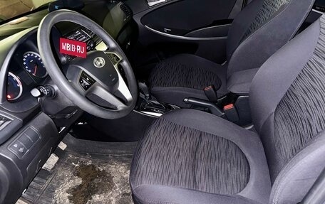 Hyundai Solaris II рестайлинг, 2015 год, 970 000 рублей, 11 фотография